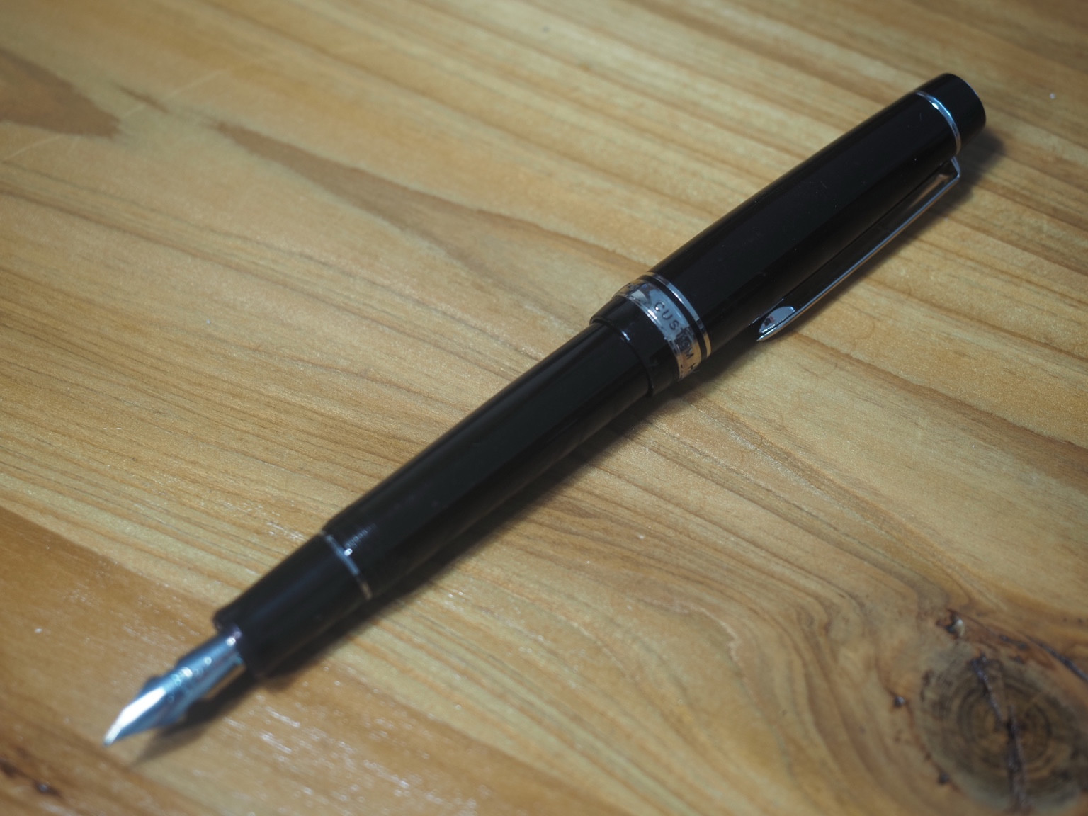 OM-5 F2.8